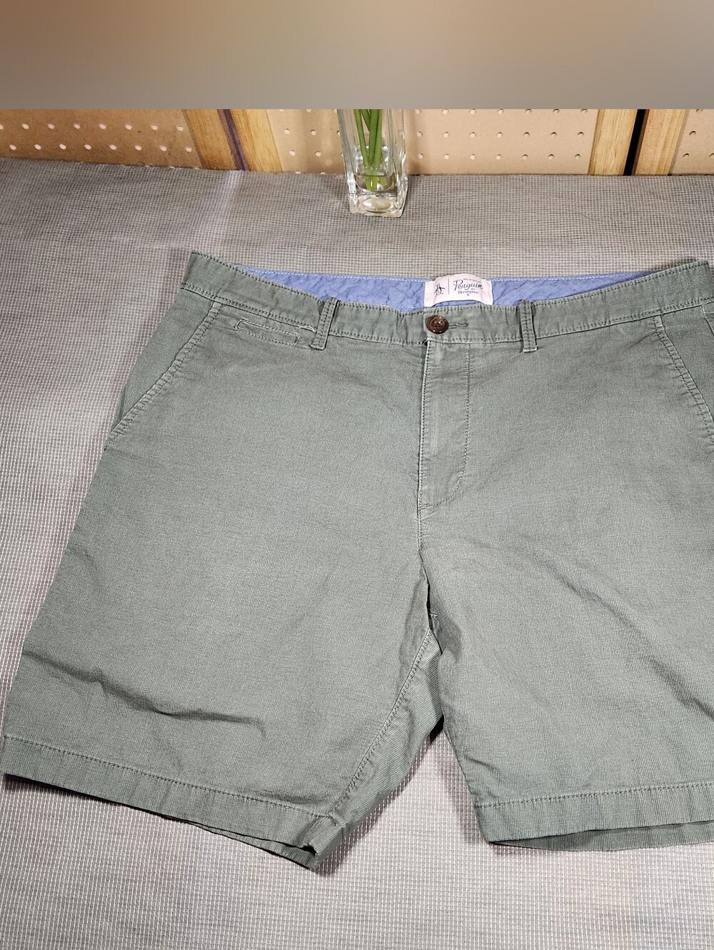 Penguin Men's Olive Green Chino Shorts Size 36 Pre-owned